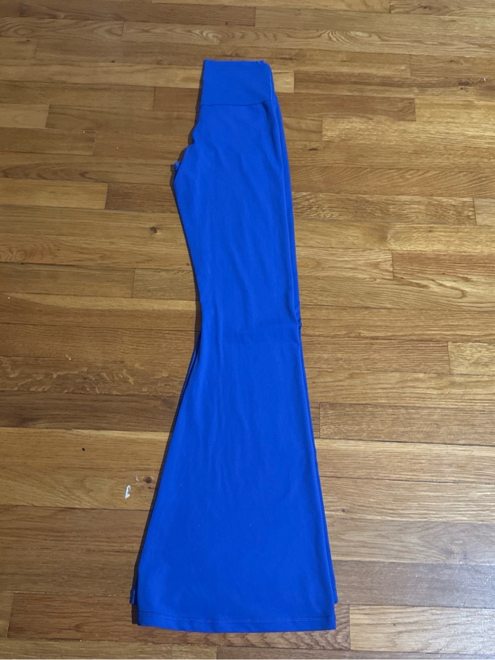 Royal blue aerie flared leggings